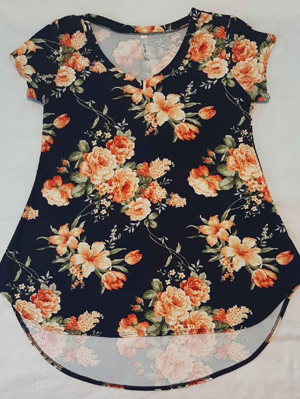 Cool Melon S Navy Floral V-Neck Short Sleeve Tunic